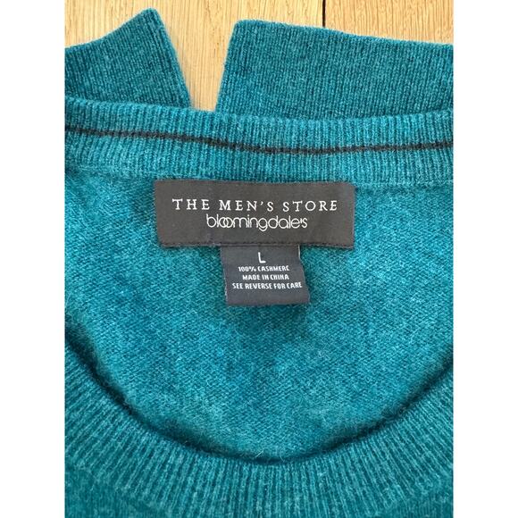 The Men's Store at Bloomingdale's Blue Cashmere Crewneck Sweater size Large $228 - Picture 2 of 3